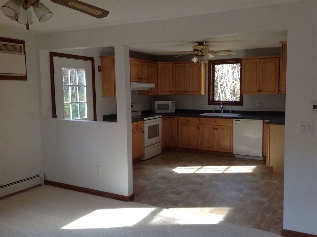 11 4th Street Windham, NH 03087 - Photo 7 of 30 Gallery Image 7