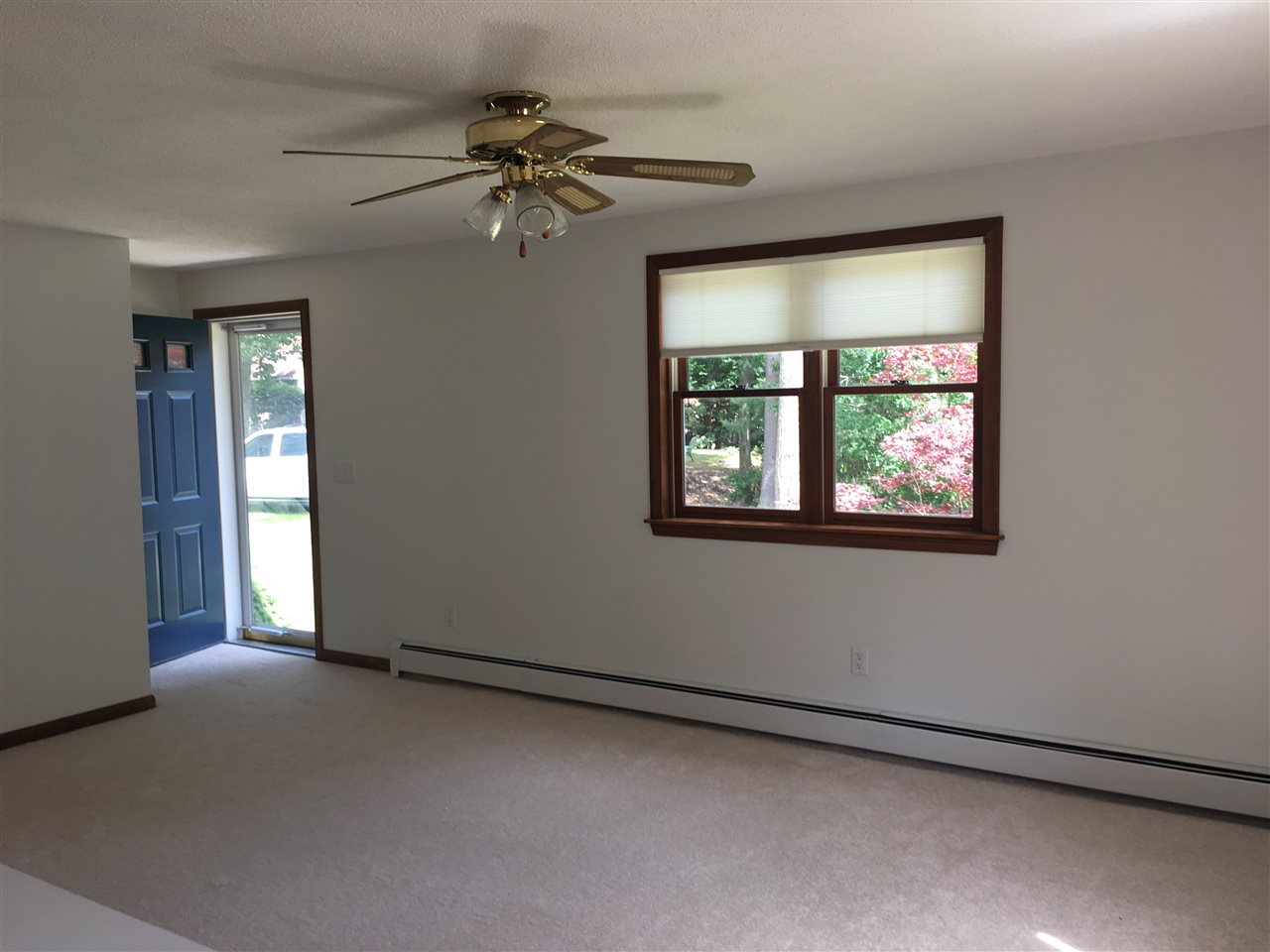 11 4th Street Windham, NH 03087 - Photo 8 of 30 Gallery Image 8