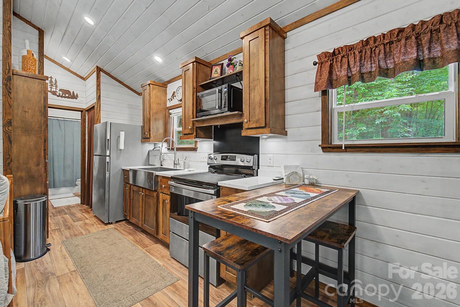 243 Jonquil Wds Road Franklin, NC 28734 - Photo 11 of 48