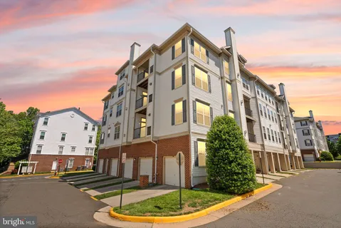 $614,900 | 11575 Cavalier Landing Court, Unit 403, Fairfax, VA 22030