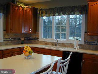 22 Morris Drive Princeton, NJ 08540 - Photo 5 of 6