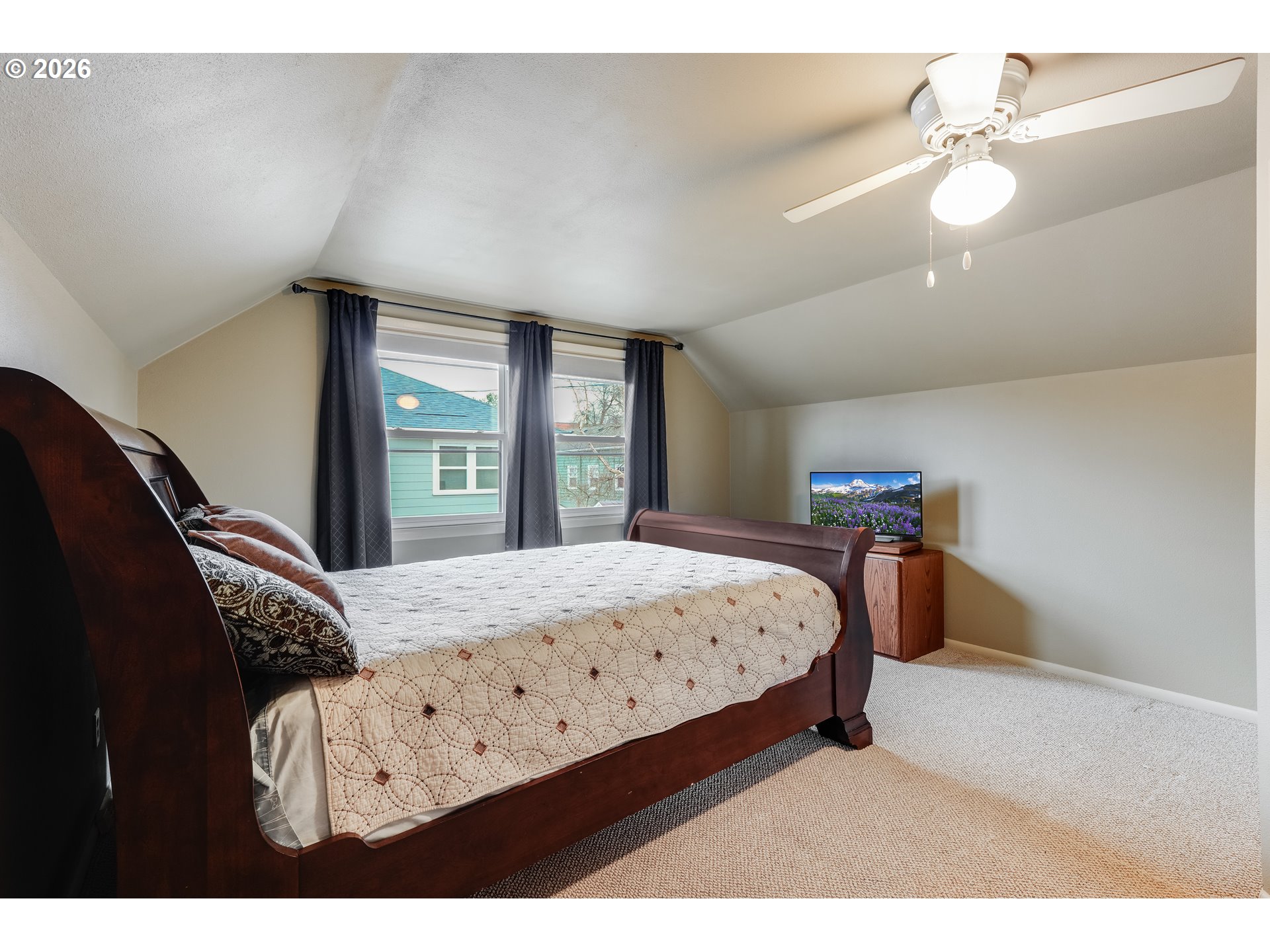 4446 Northeast Irving Street Portland, OR 97213 - Photo 19 of 37 Primary Bedroom