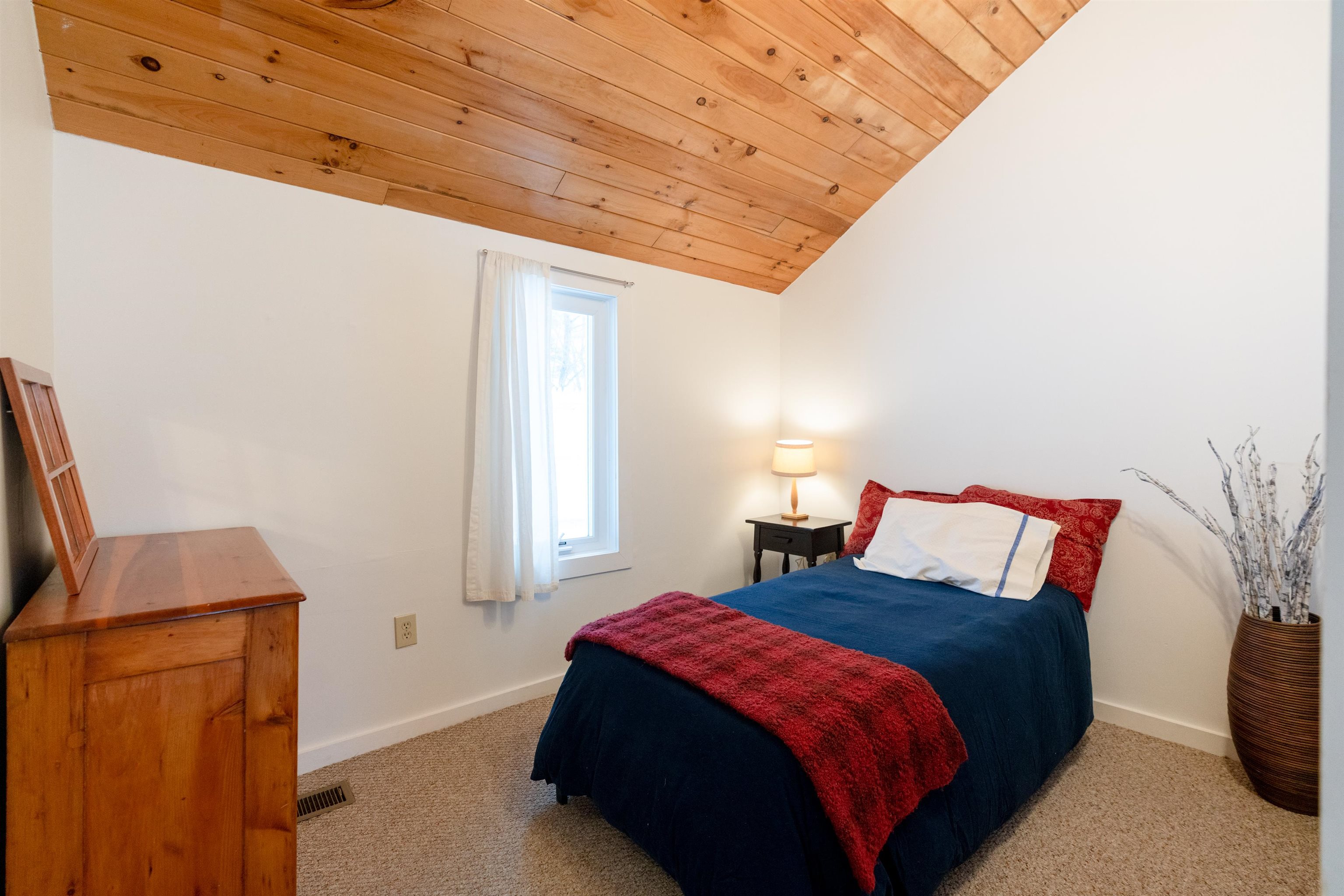 17 Hill St Extension Waterbury, VT 05676 - Photo 24 of 35