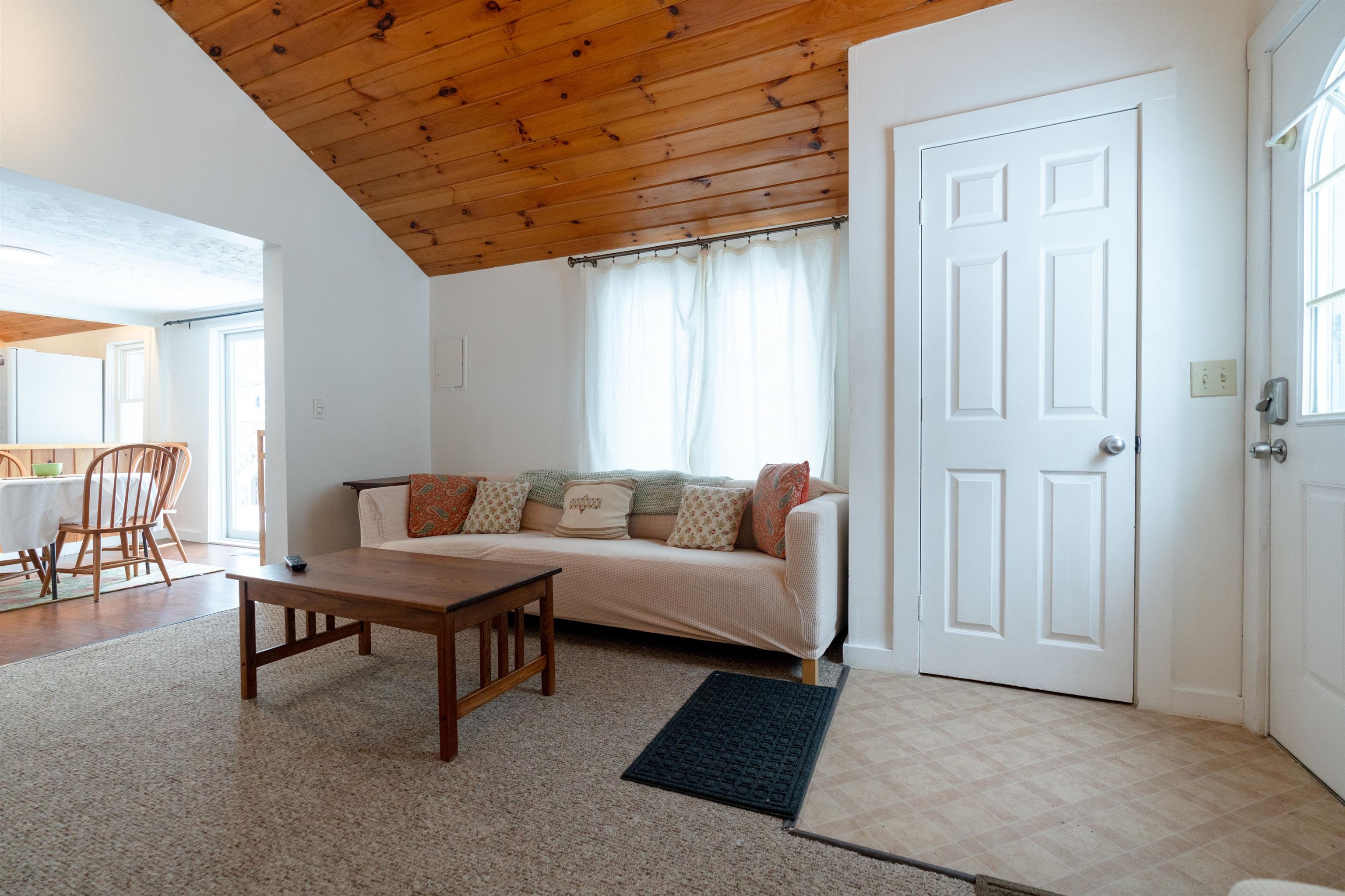 17 Hill St Extension Waterbury, VT 05676 - Photo 3 of 35