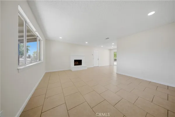 $409,900 | 40912 168th Street East, Lancaster, CA 93535
