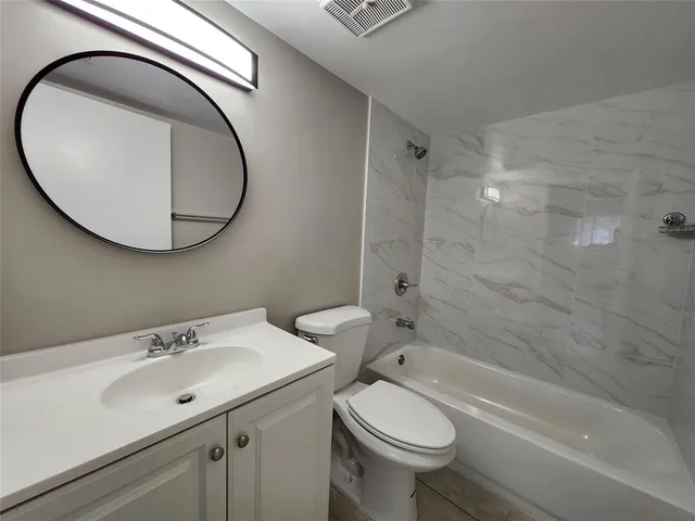 $1,905 | 545 Trace Circle, Unit 105, Deerfield Beach, FL 33441