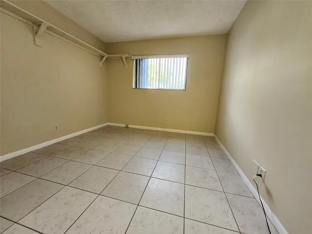 $1,905 | 545 Trace Circle, Unit 105, Deerfield Beach, FL 33441