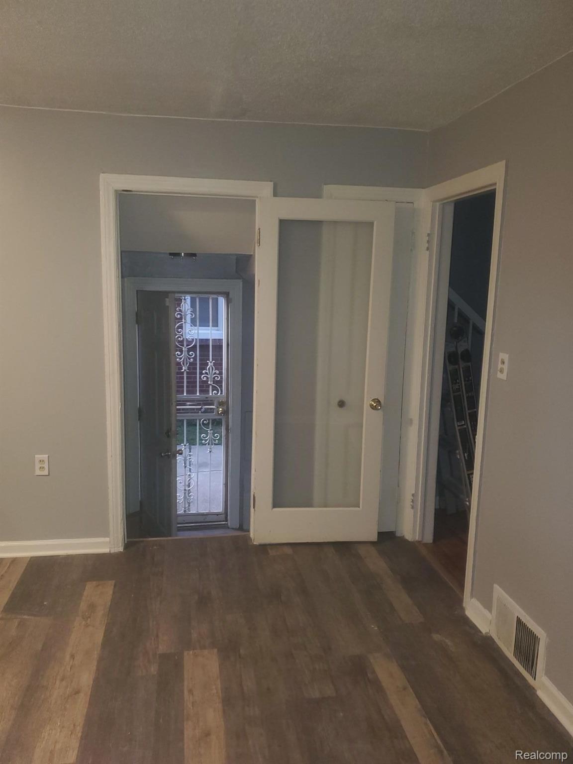 8267 Meyers Road Detroit, MI 48228 - Photo 32 of 34 Gallery Image 32