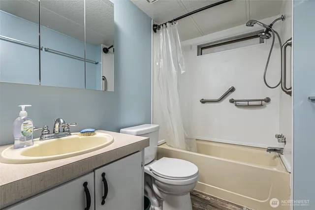 $179,950 | 2263 Anadoll Avenue, Enumclaw, WA 98022