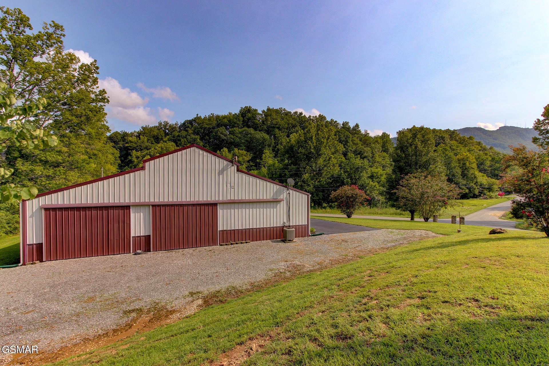1250 Sugar Loaf Road Sevierville, TN 37876 - Photo 2 of 37 Gallery Image 2