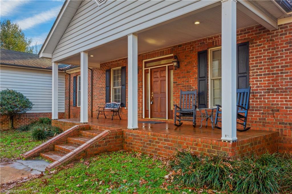 192 Tom Hunter Road Pilot Mountain, NC 27041 - Photo 2 of 29 Gallery Image 2
