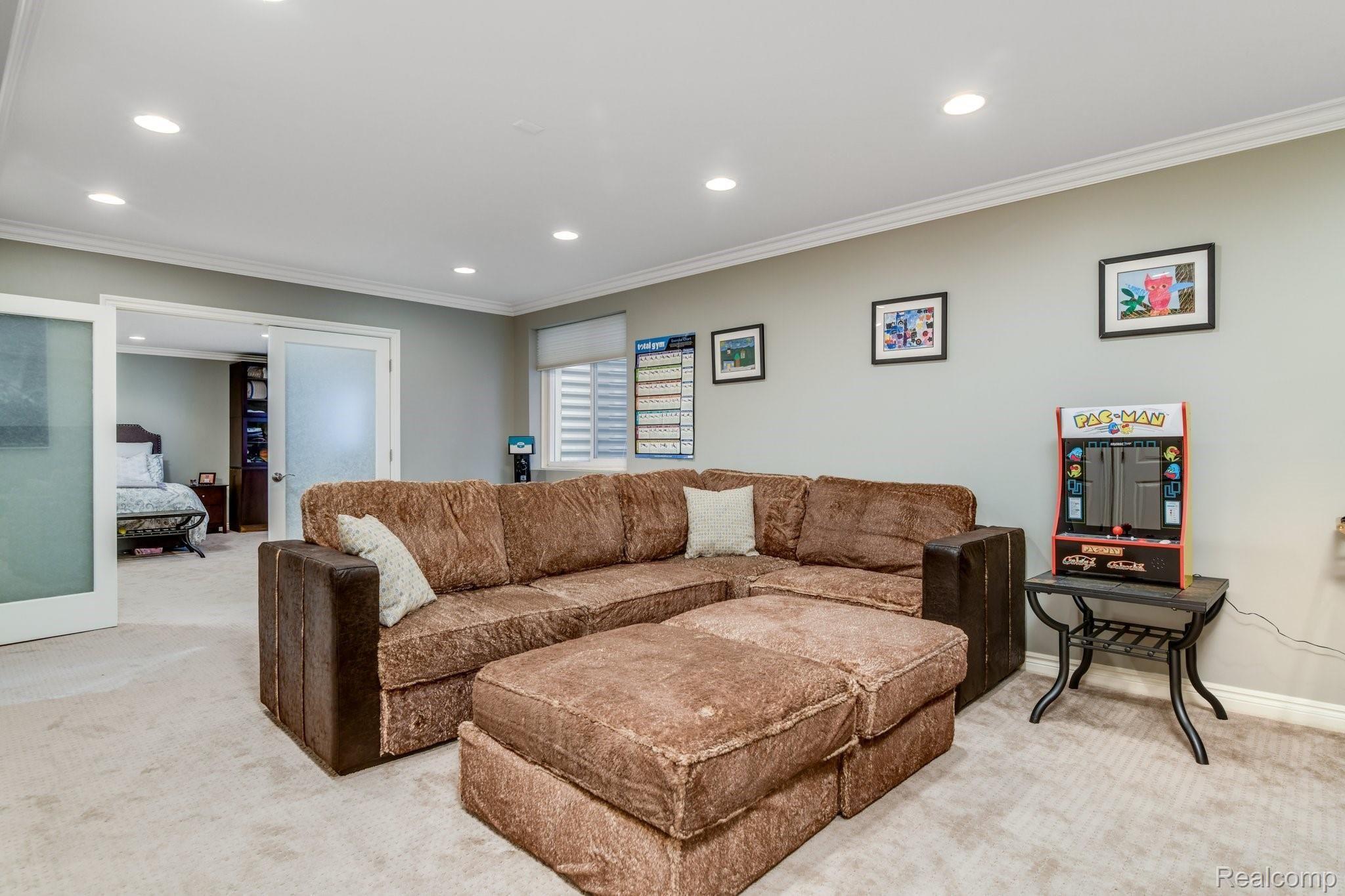 644 Ruffner Avenue Birmingham, MI 48009 - Photo 19 of 29 Family room in finished lower level