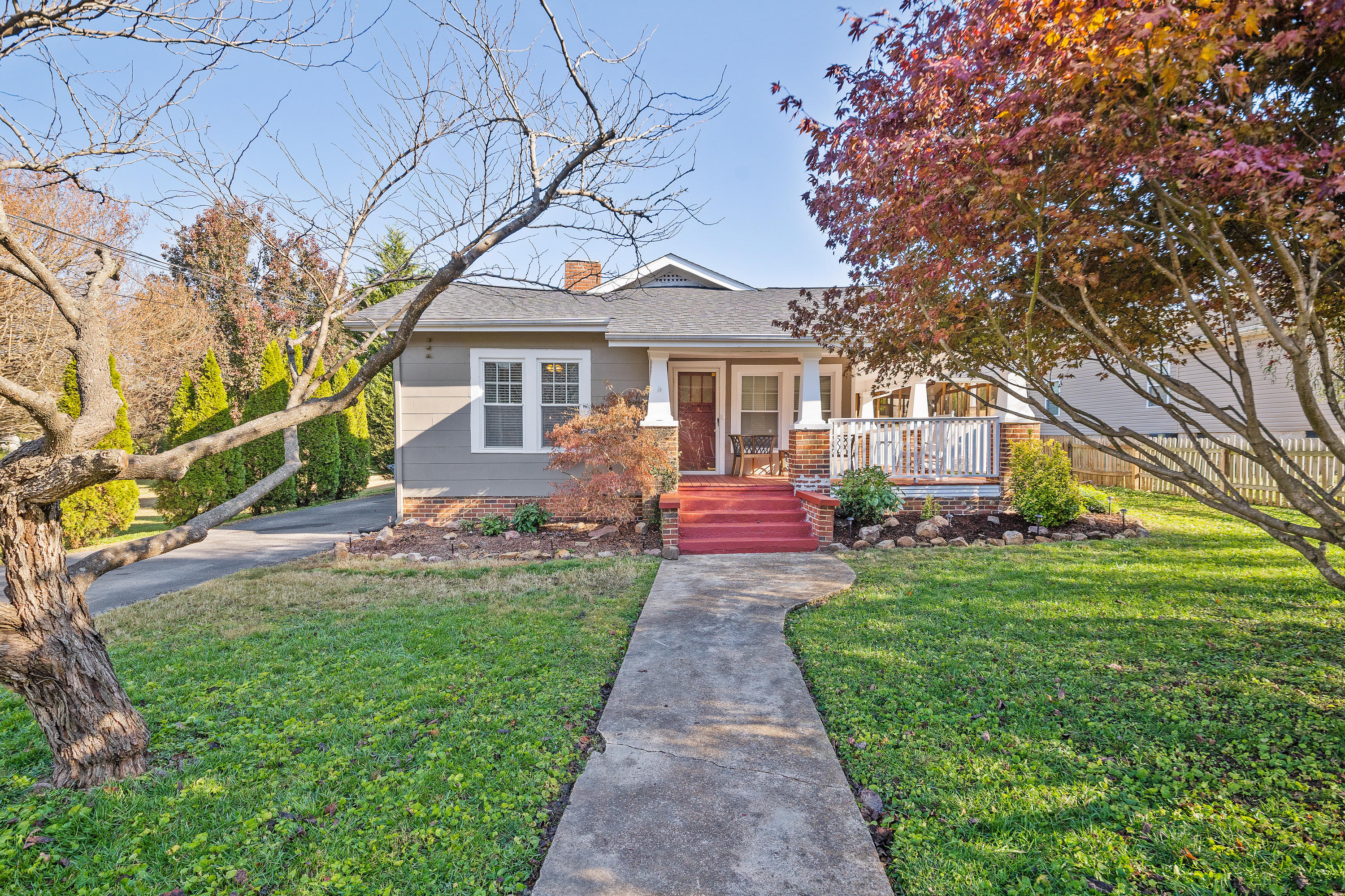 213 Harding Road Chattanooga, TN 37415 - Photo 1 of 35 213-Harding-Rd-2