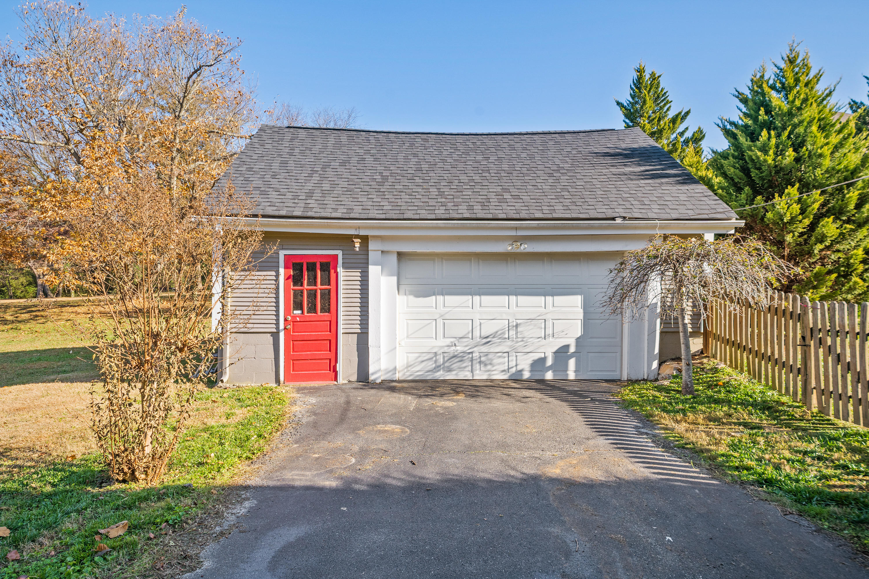 213 Harding Road Chattanooga, TN 37415 - Photo 25 of 35 213-Harding-Rd-19