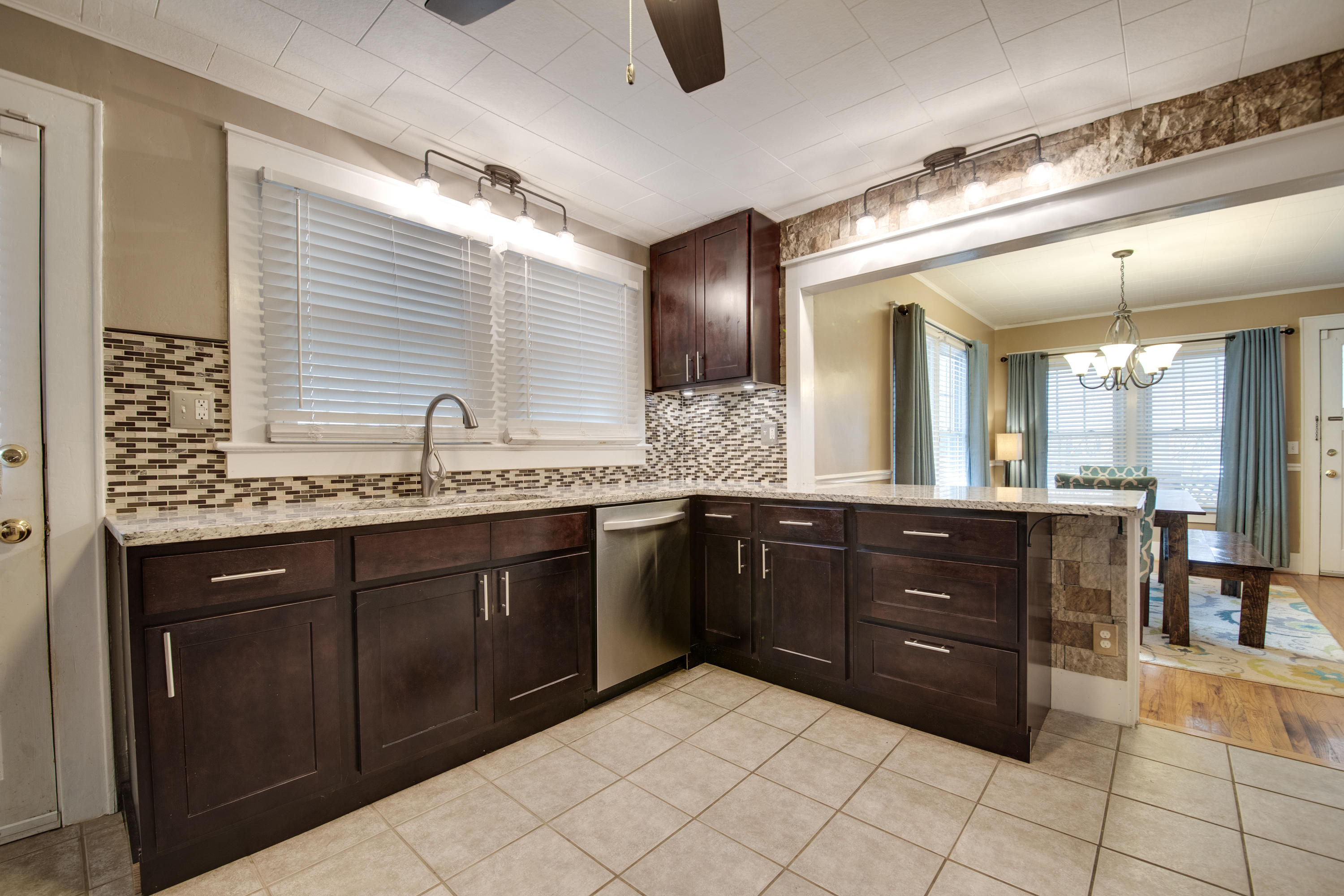 213 Harding Road Chattanooga, TN 37415 - Photo 9 of 35 213-Harding-Rd-31