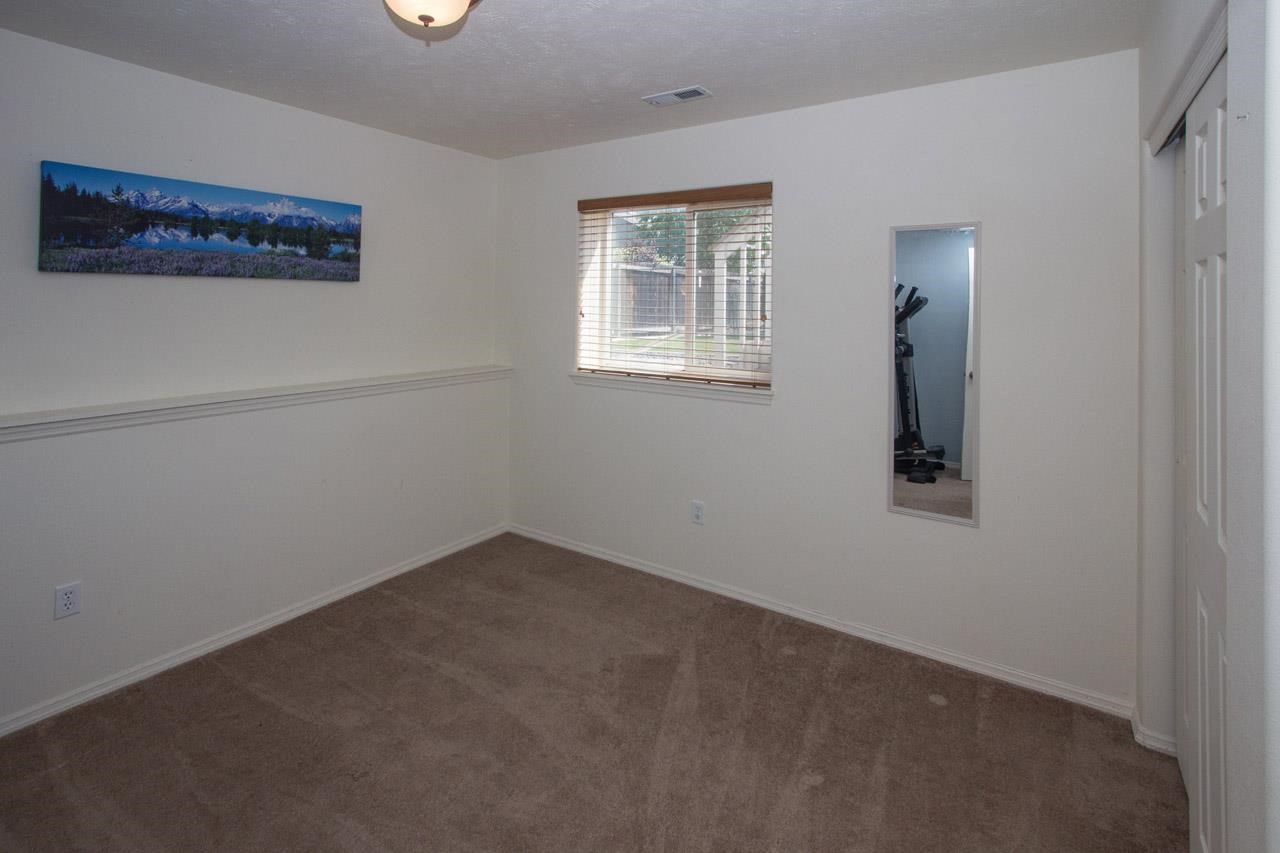 625 South Bowdish Road Spokane Valley, WA 99206 - Photo 16 of 20