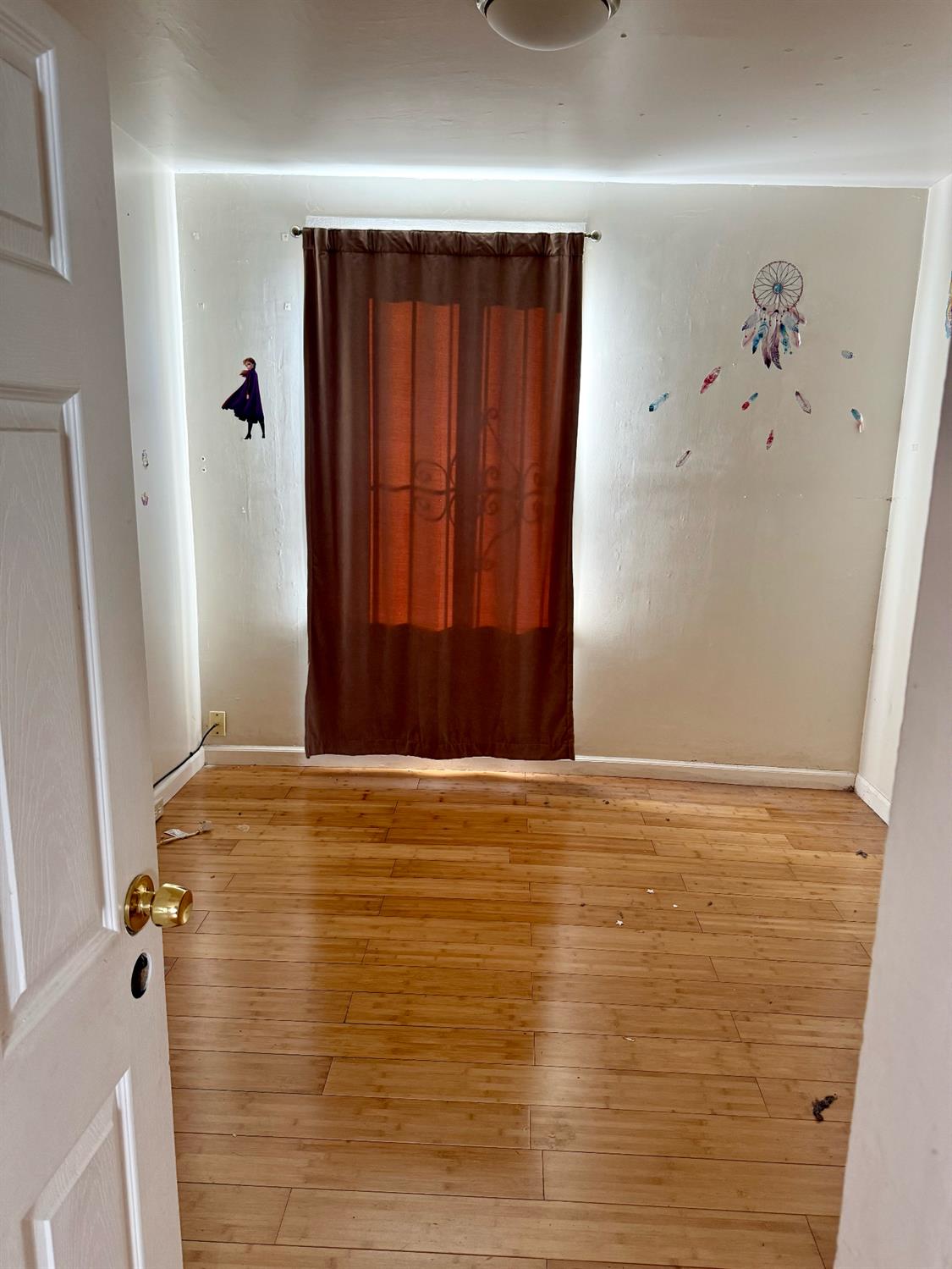 641 9th Street Richmond, CA 94801 - Photo 12 of 14 a view of an empty room