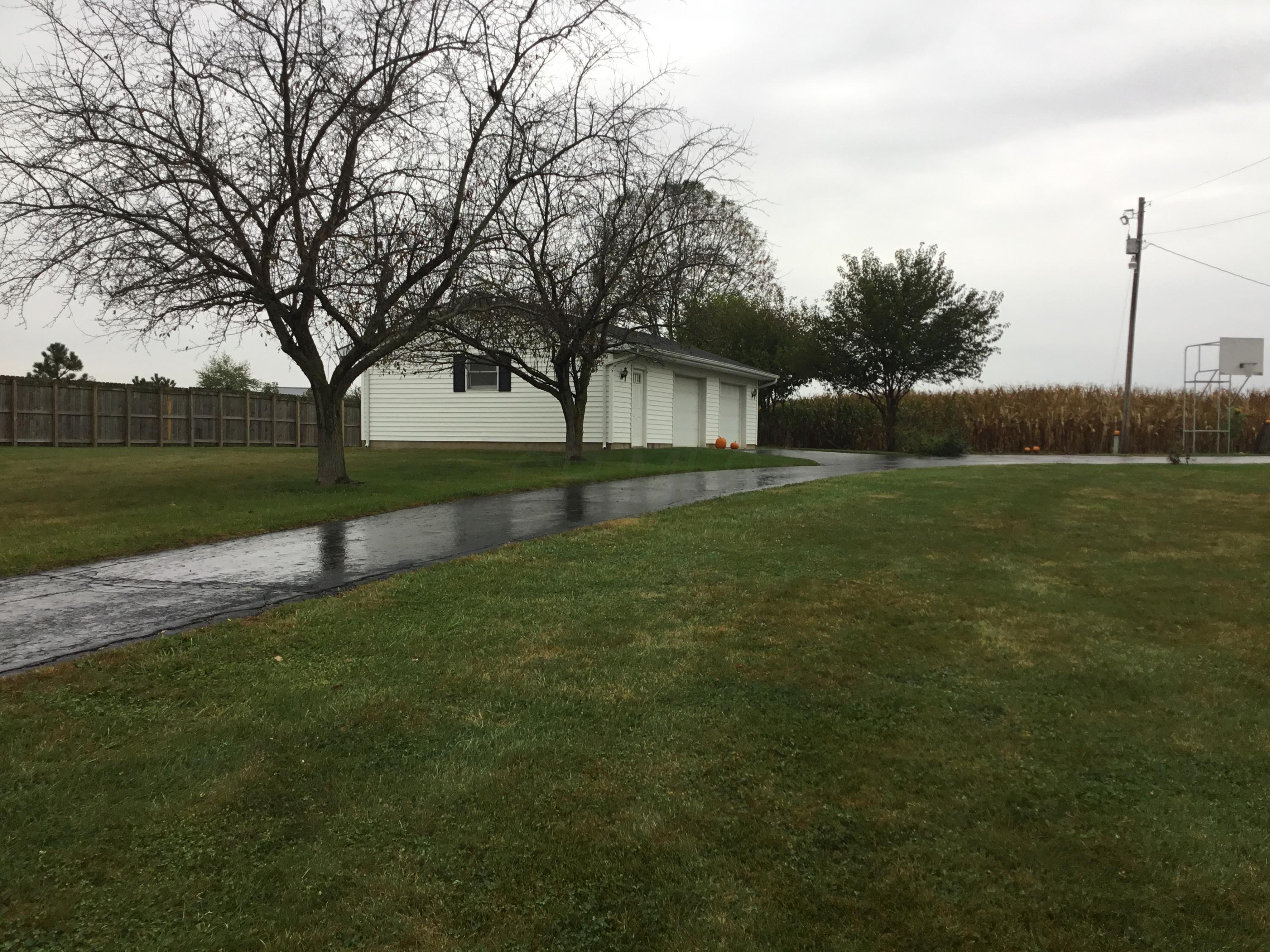 9056 Zane Trail Road Circleville, OH 43113 - Photo 6 of 29 Gallery Image 6