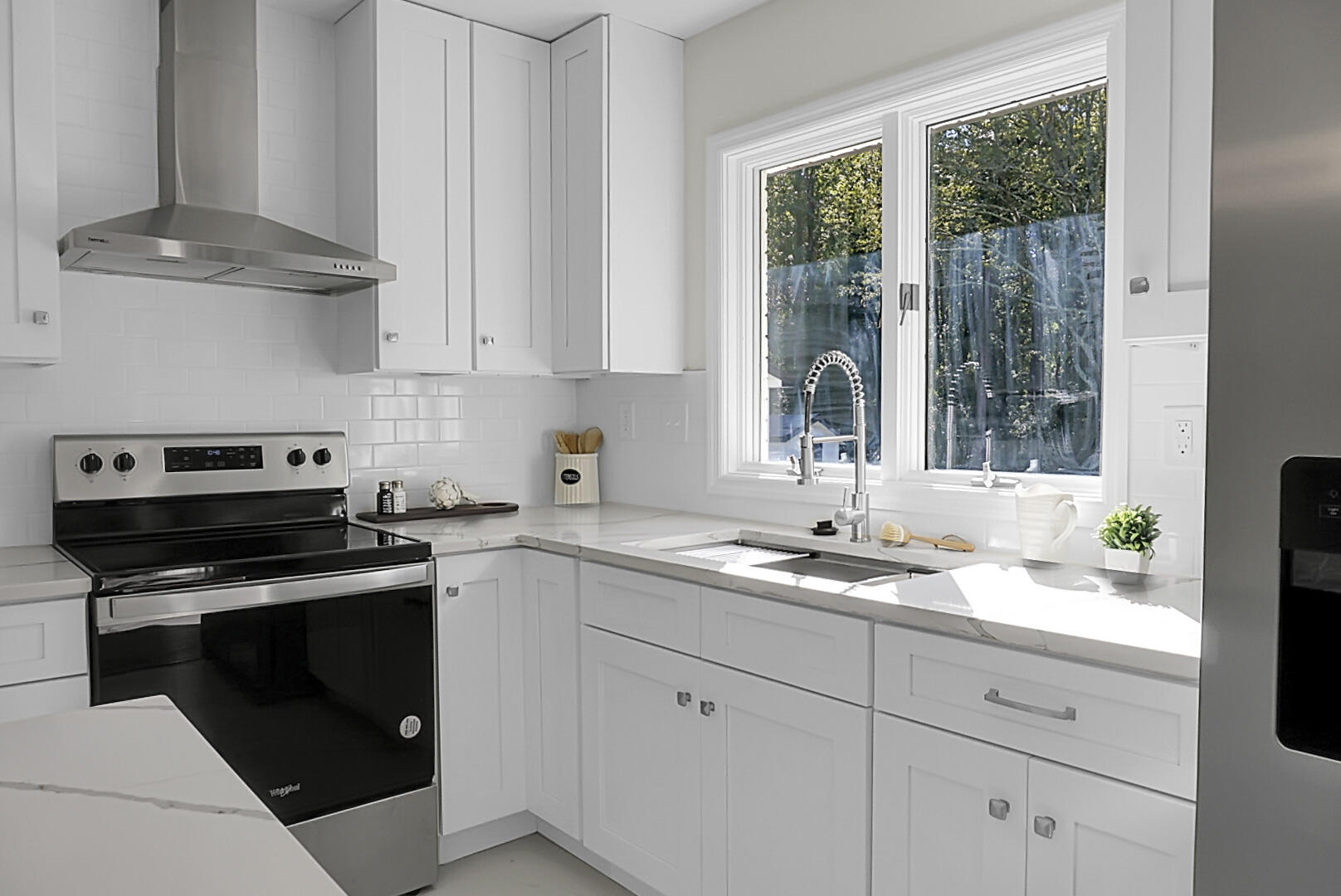 355 Generations Lane Summerville, SC 29486 - Photo 15 of 59 DSC00845