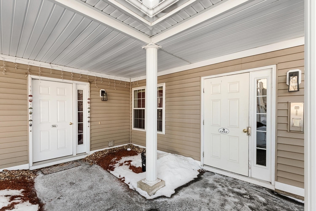 18 Dale Street, Unit 9D Andover, MA 01810 - Photo 31 of 33 a front view of a house