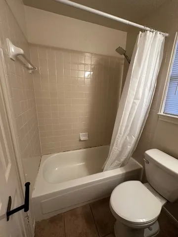 $1,675 | 7213 Oak Meadow Drive, Unit A, Austin, TX 78736