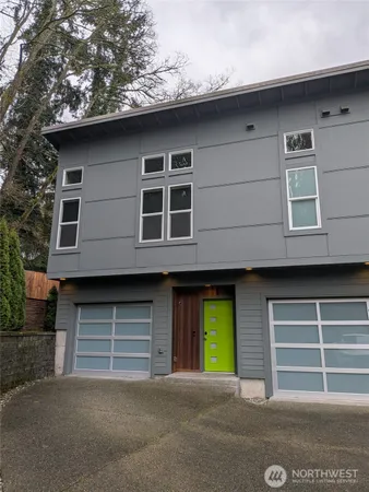 $2,900 | 2662 E Lake, Unit B, Sammamish, WA 98074