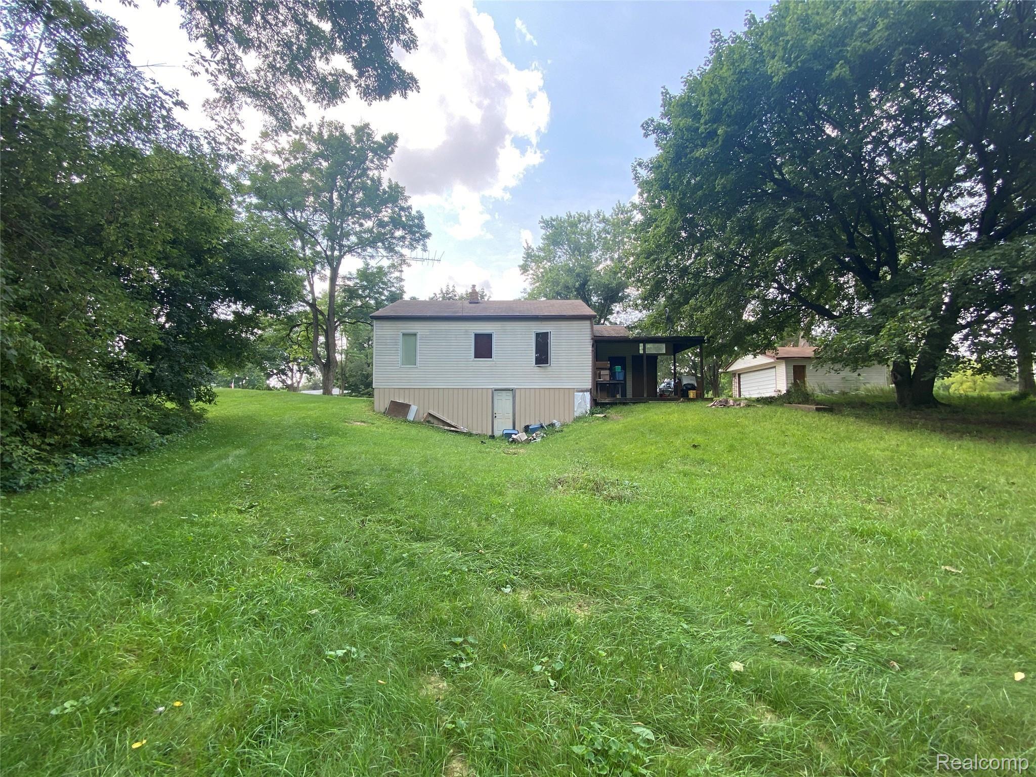 4520 Rattek Road Clarkston, MI 48346 - Photo 9 of 33 Walkout site House.JPG