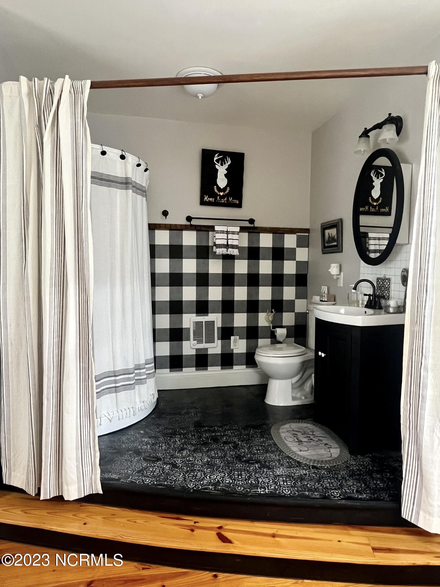 142 Drewery Road Como, NC 27818 - Photo 67 of 113 Guest suite has private bath