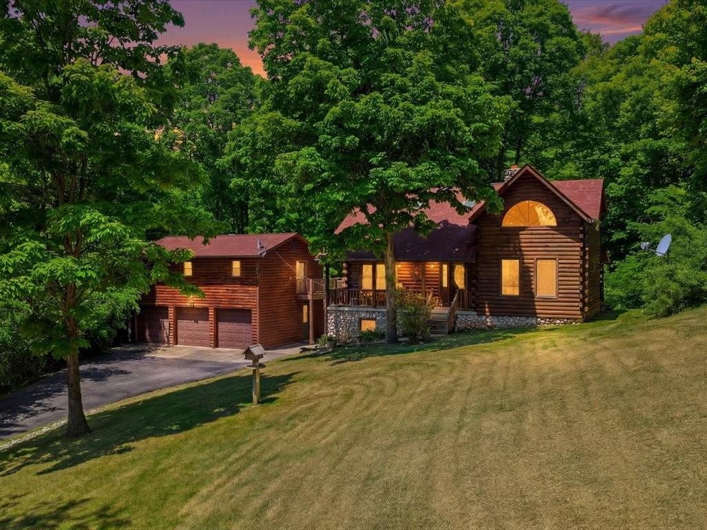 1826 Toms Run Road Holbrook, PA 15341 - Photo 50 of 50 Twilight View