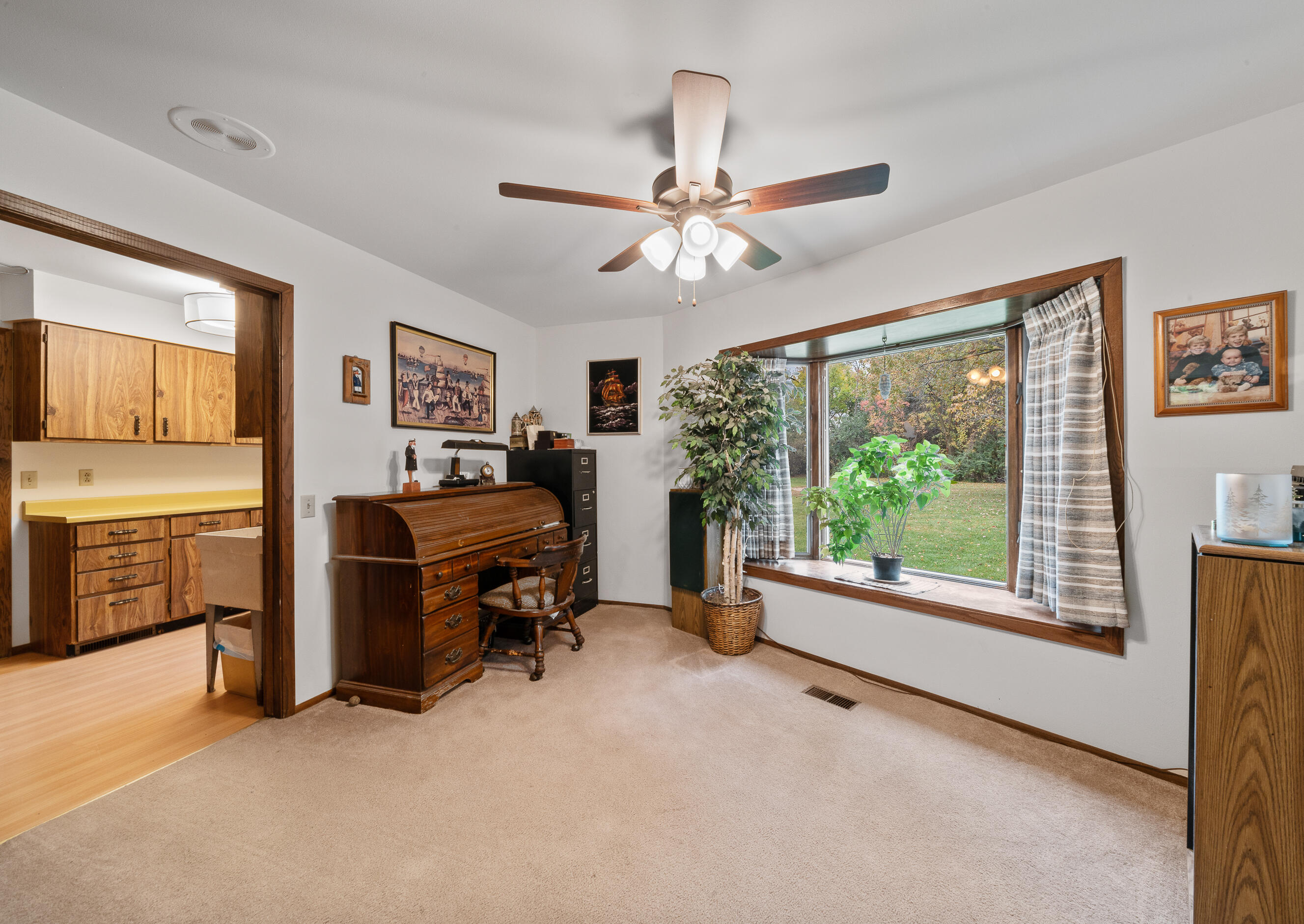3345 County Rd F South Delavan, WI 53115 - Photo 11 of 45 11. Dining Room b