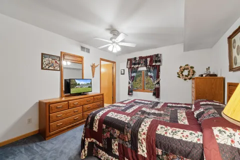 $585,000 | 3345 County Rd F South, Delavan, WI 53115