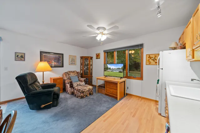 $585,000 | 3345 County Rd F South, Delavan, WI 53115