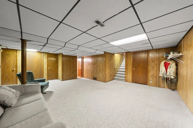 $585,000 | 3345 County Rd F South, Delavan, WI 53115