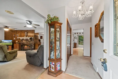 $585,000 | 3345 County Rd F South, Delavan, WI 53115