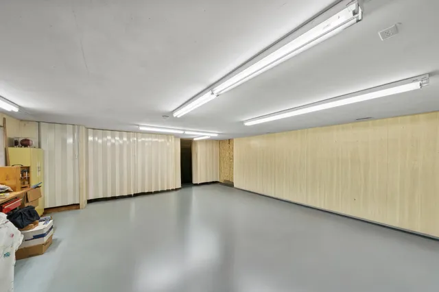 $585,000 | 3345 County Rd F South, Delavan, WI 53115