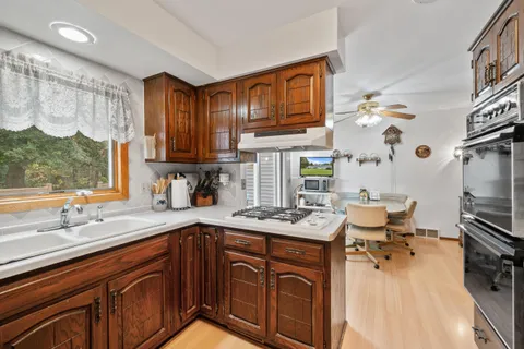 $585,000 | 3345 County Rd F South, Delavan, WI 53115