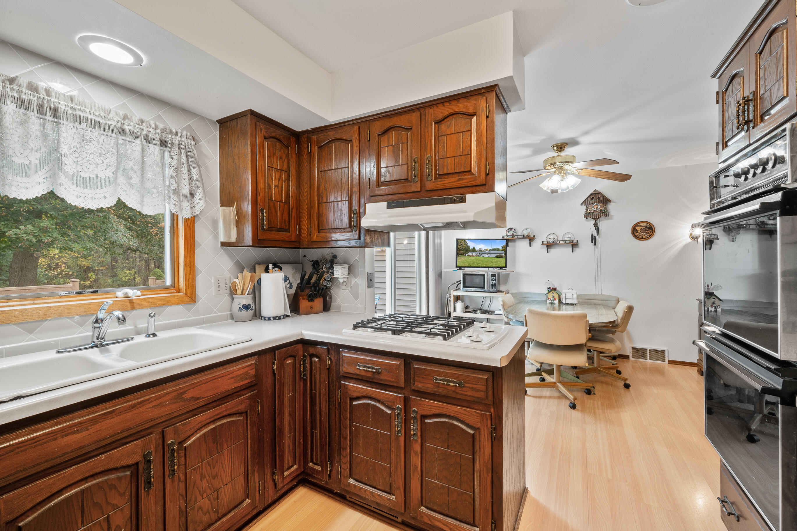 3345 County Rd F South Delavan, WI 53115 - Photo 9 of 45 9. Kitchen b