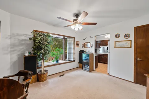 $585,000 | 3345 County Rd F South, Delavan, WI 53115