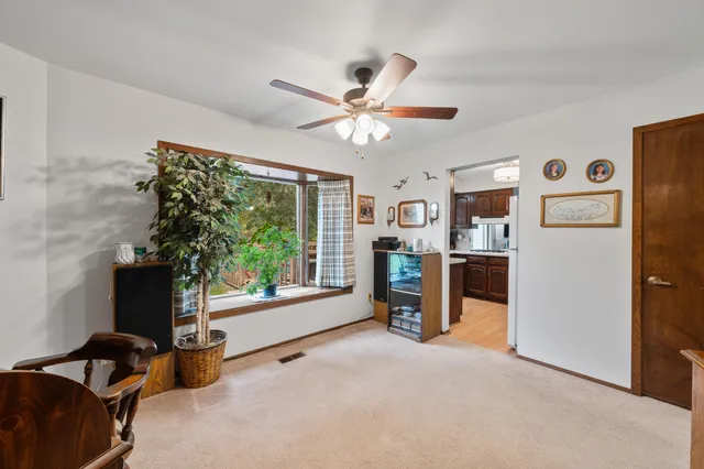 $585,000 | 3345 County Rd F South, Delavan, WI 53115