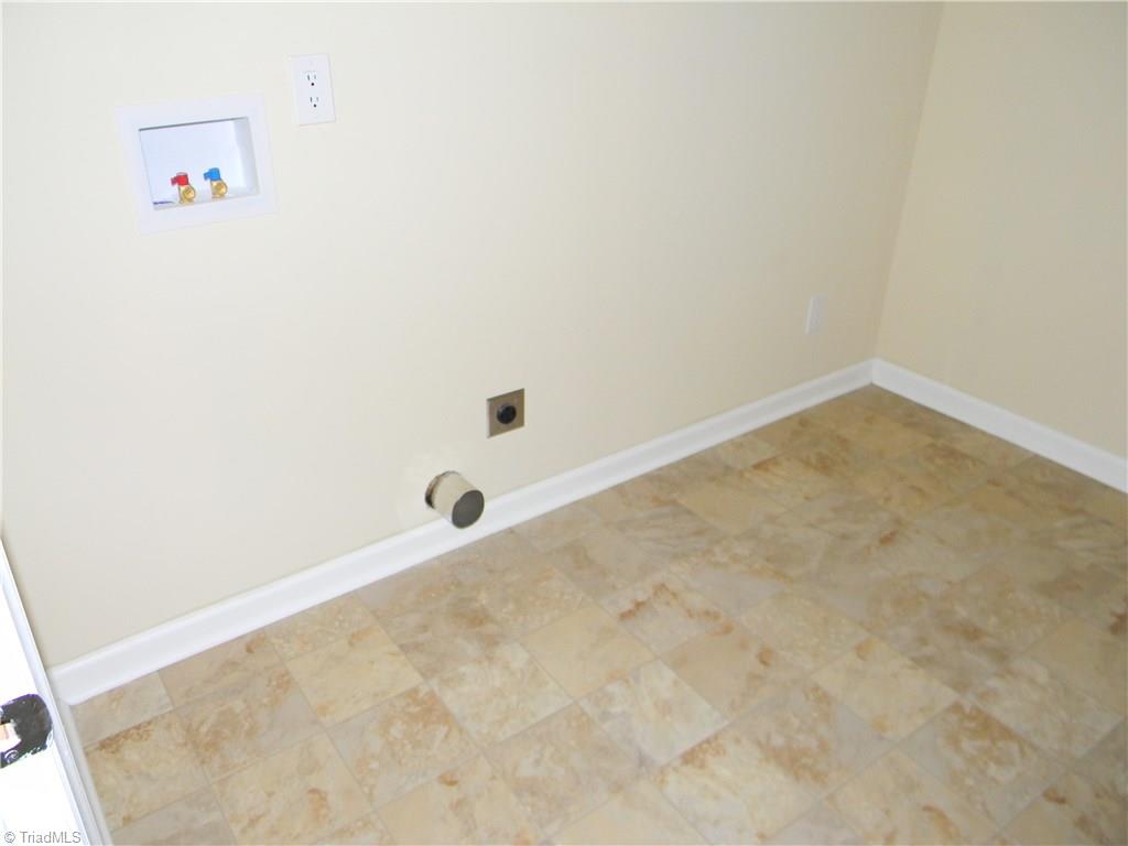 7207 Turnpike Road Archdale, NC 27263 - Photo 10 of 22 Gallery Image 10