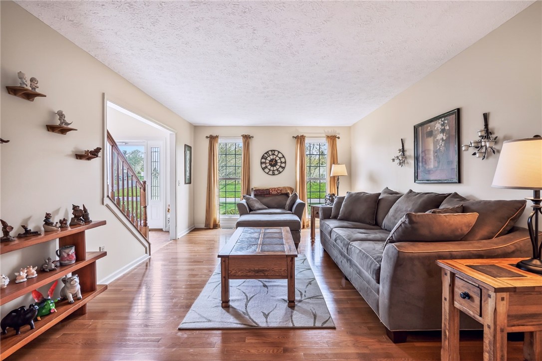 57 Edenfield Road Penfield, NY 14526 - Photo 13 of 50