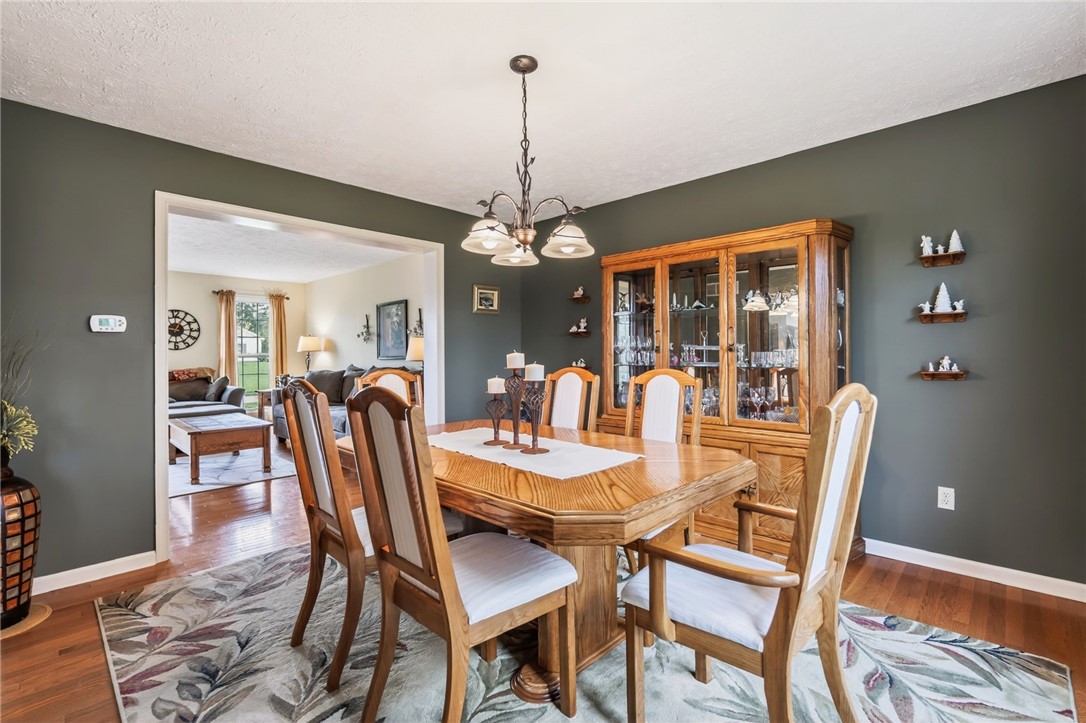 57 Edenfield Road Penfield, NY 14526 - Photo 16 of 50