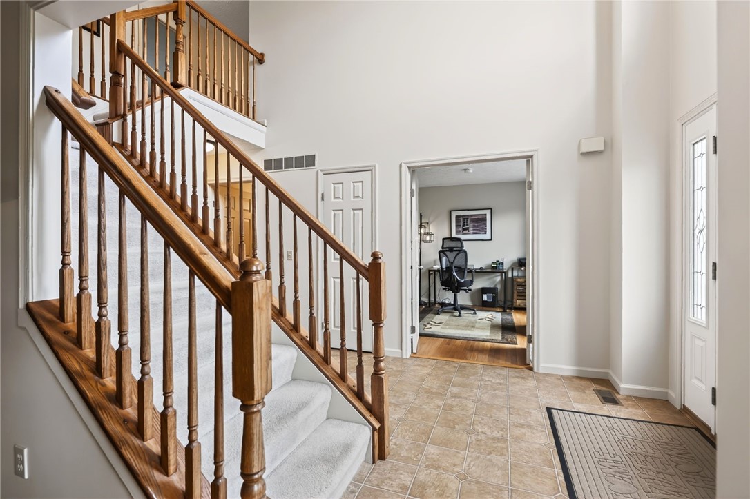 57 Edenfield Road Penfield, NY 14526 - Photo 2 of 50