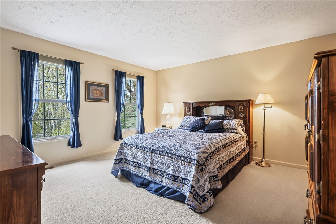 57 Edenfield Road Penfield, NY 14526 - Photo 32 of 50