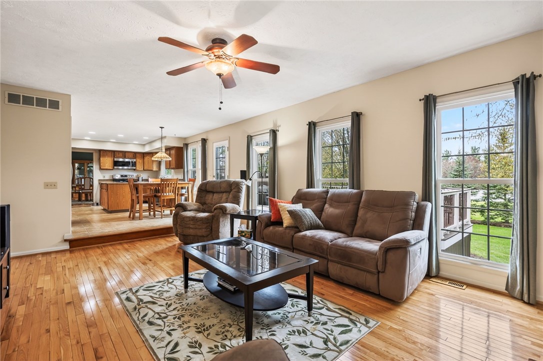 57 Edenfield Road Penfield, NY 14526 - Photo 10 of 50