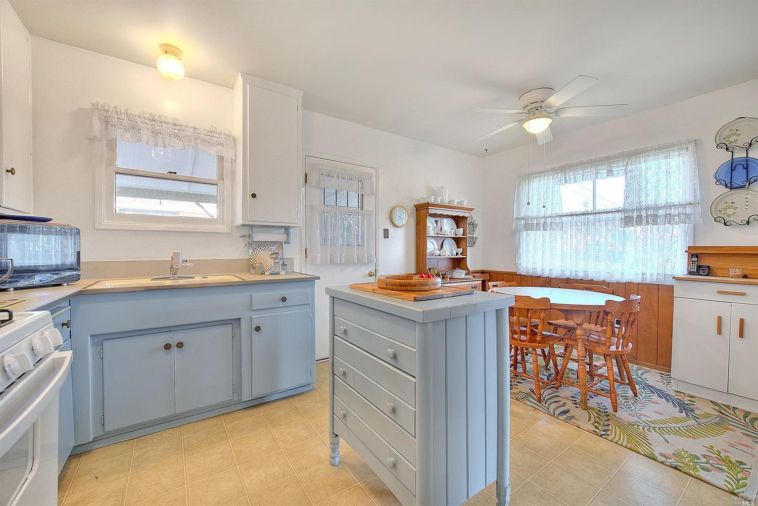 10647 Renner Street Riverside, CA 92505 - Photo 12 of 50