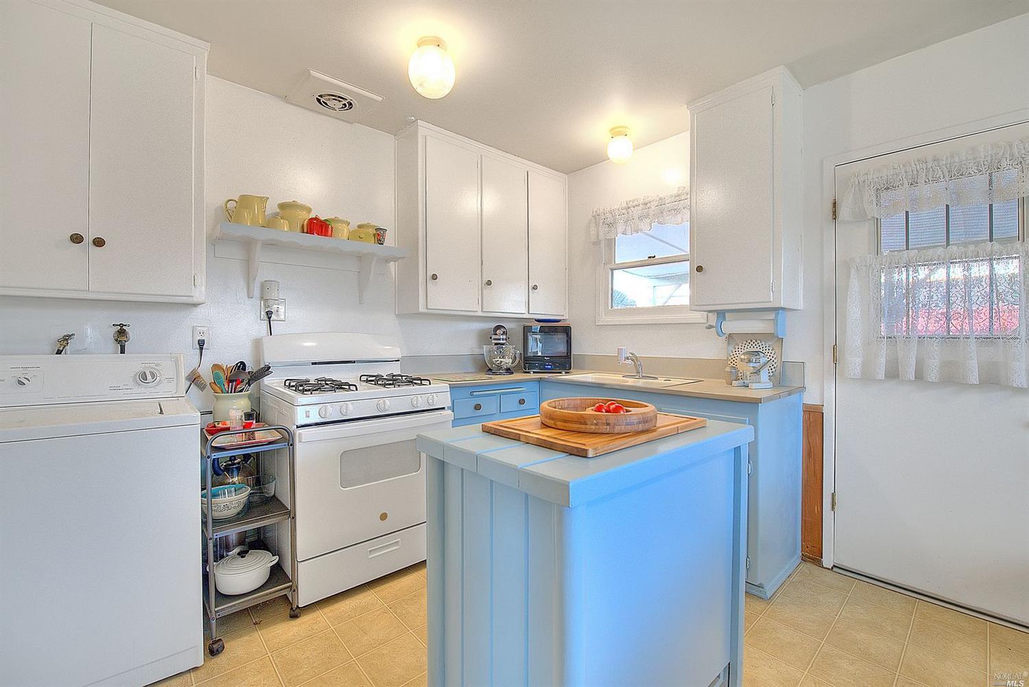 10647 Renner Street Riverside, CA 92505 - Photo 8 of 50