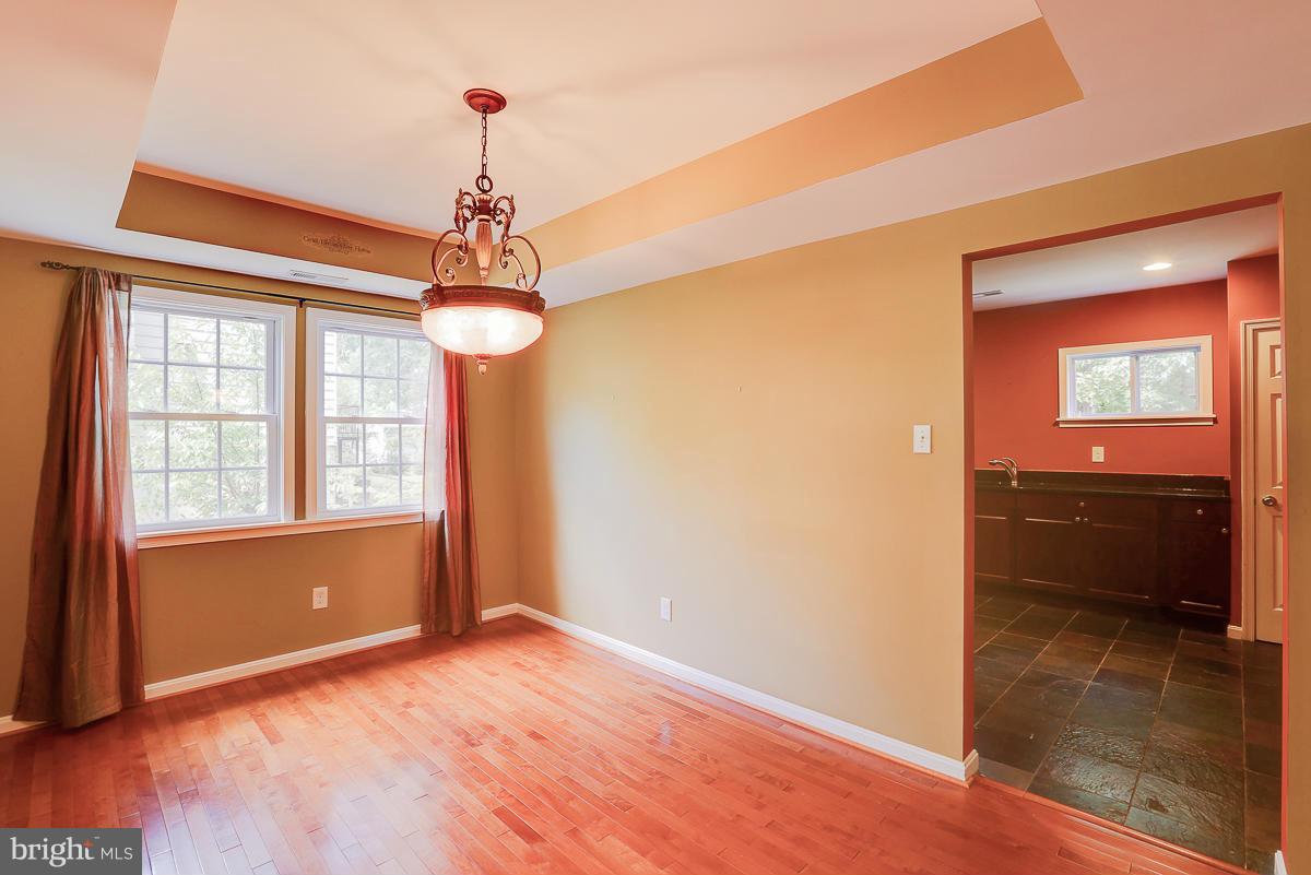 7308 Castlemoor Road Baltimore, MD 21244 - Photo 4 of 25 Dining Room