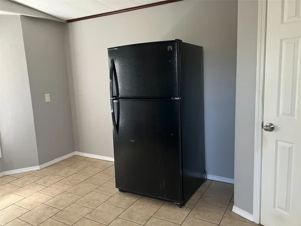 $1,100 | 118 Walnut Street, Blessing, TX 77414