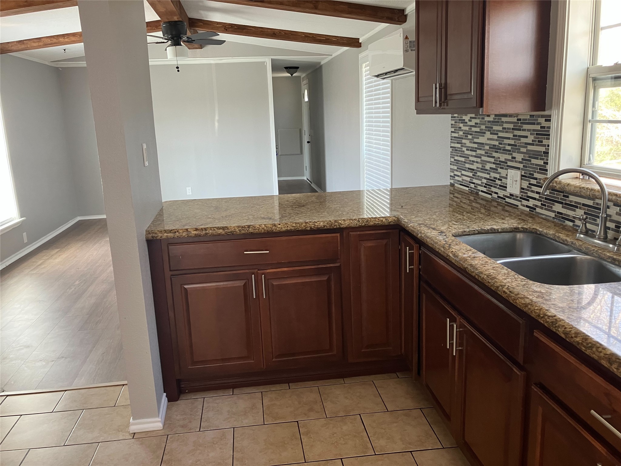 118 Walnut Street Blessing, TX 77414 - Photo 8 of 19